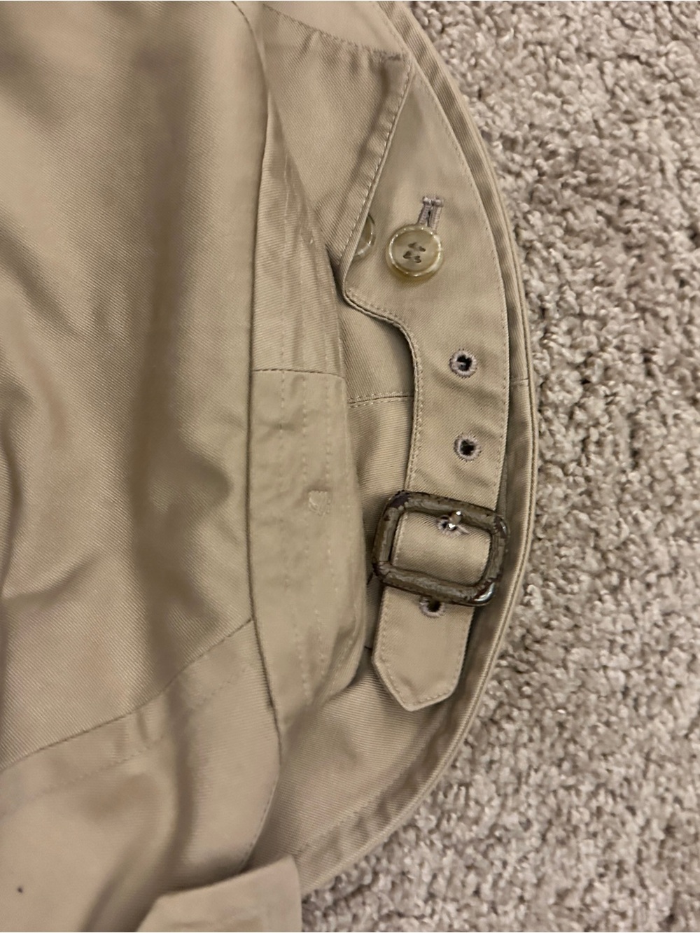 Burberry Womebs Classic Khaki Trench Coat - Picture 10 of 10